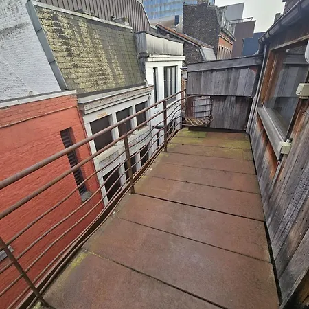 Maison Classee Dans Le Centre Historique De Liege